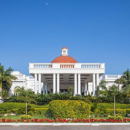 Hotel Taj Mahal Lucknow Esterno foto