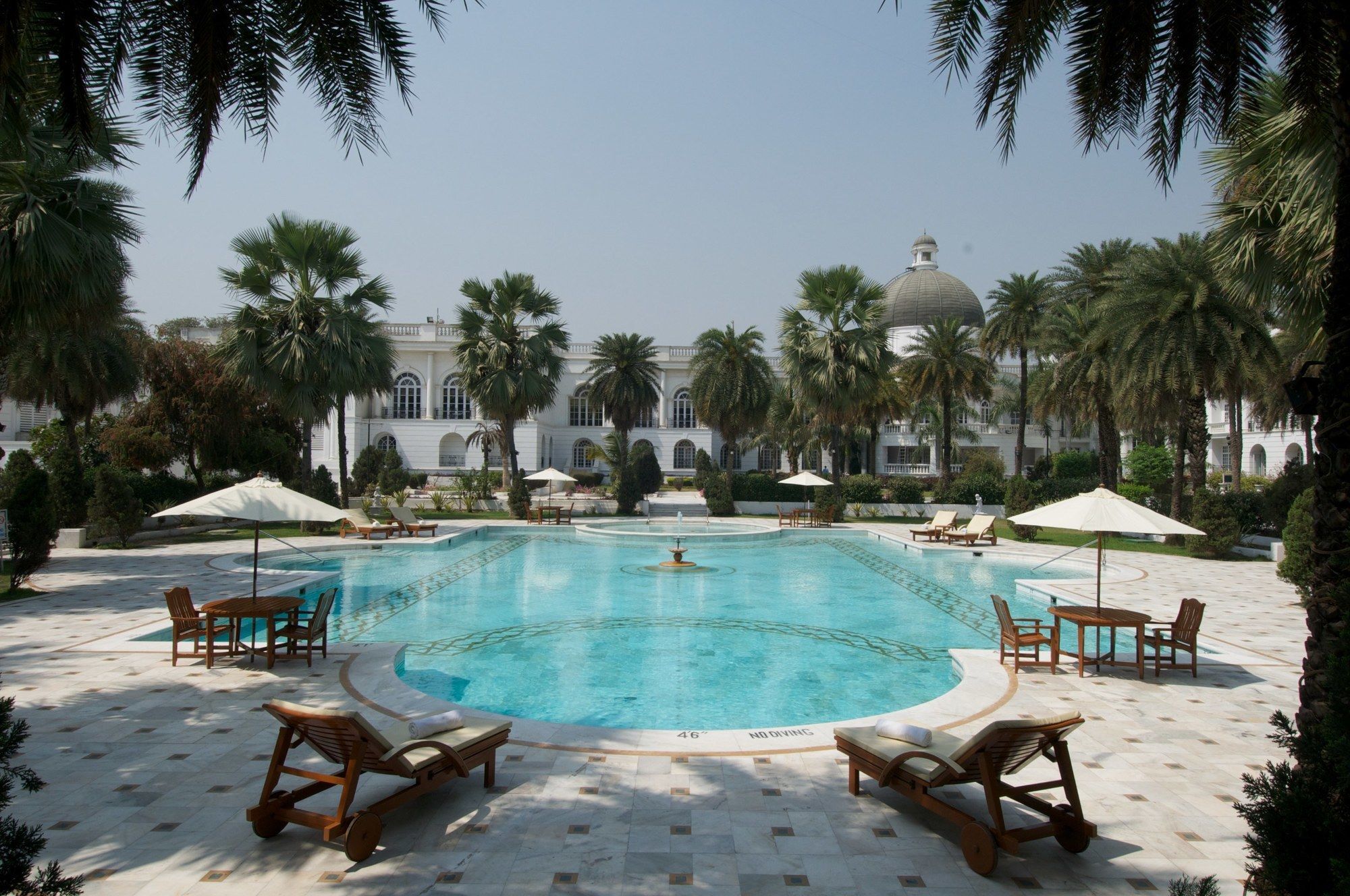 Hotel Taj Mahal Lucknow Esterno foto